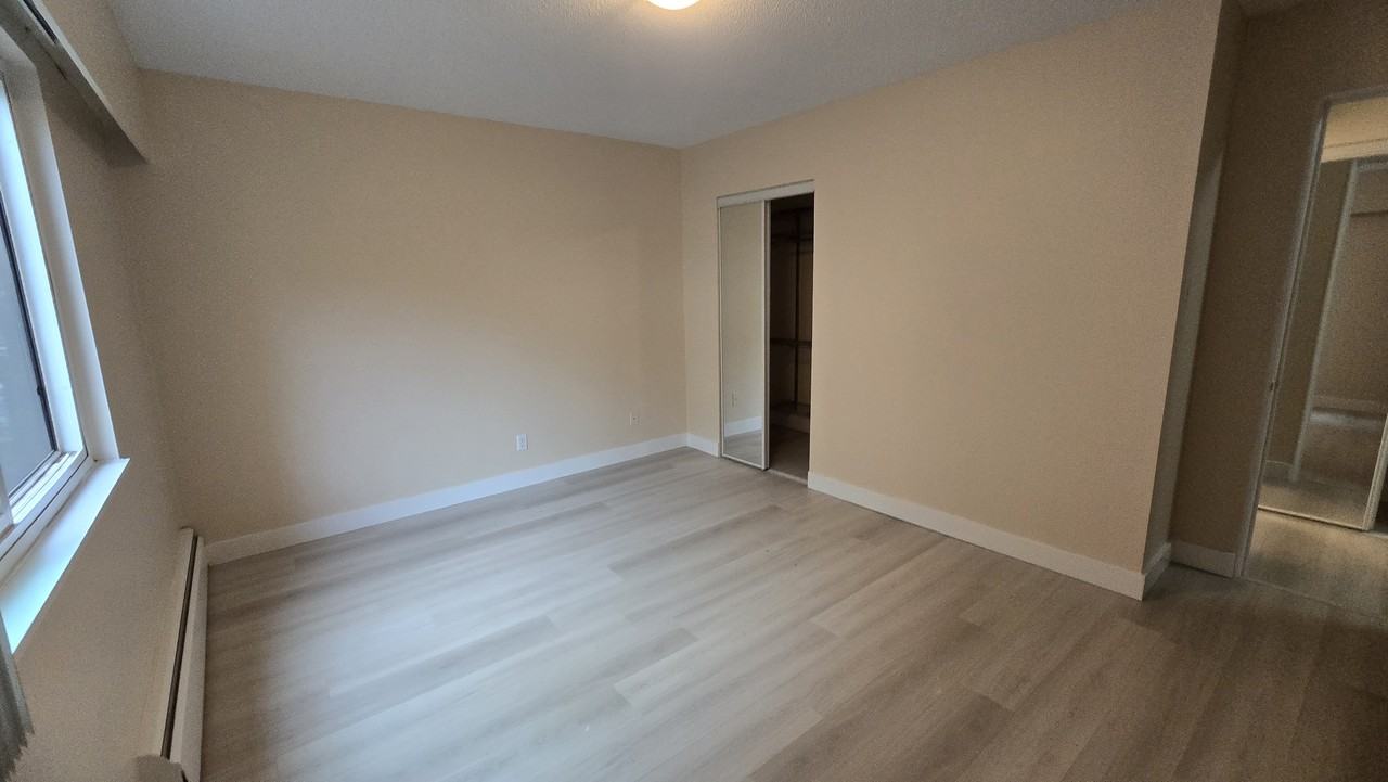 170 5th Street West - Photo 5 of 9