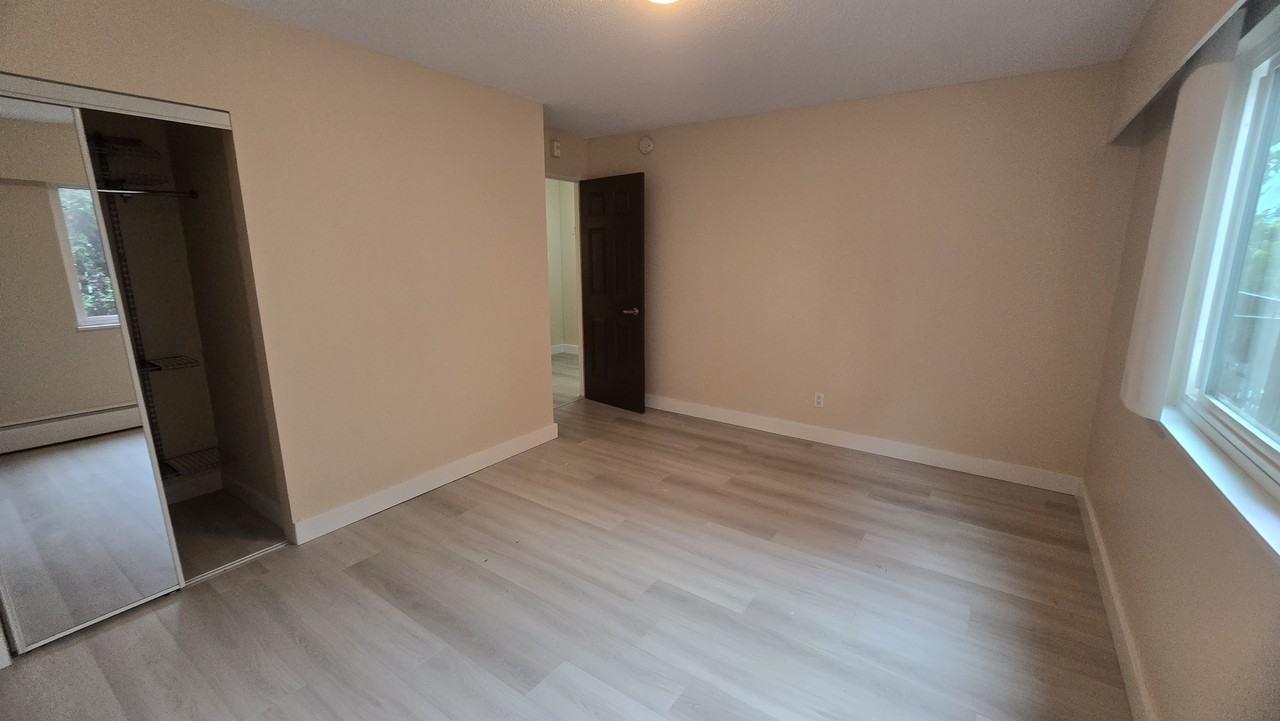 170 5th Street West - Photo 6 of 9