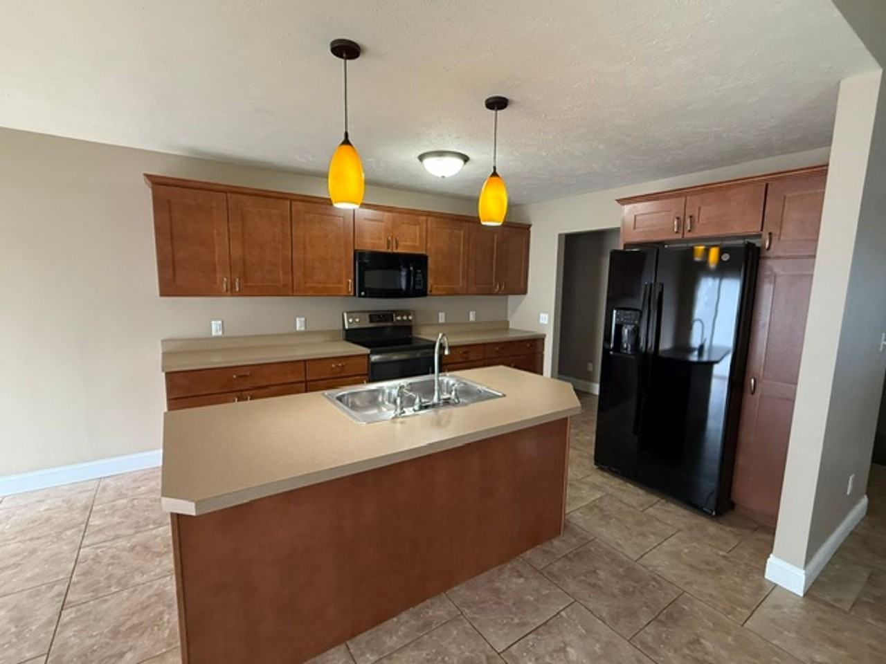 417 Dalhlia Dr - Photo 2 of 11