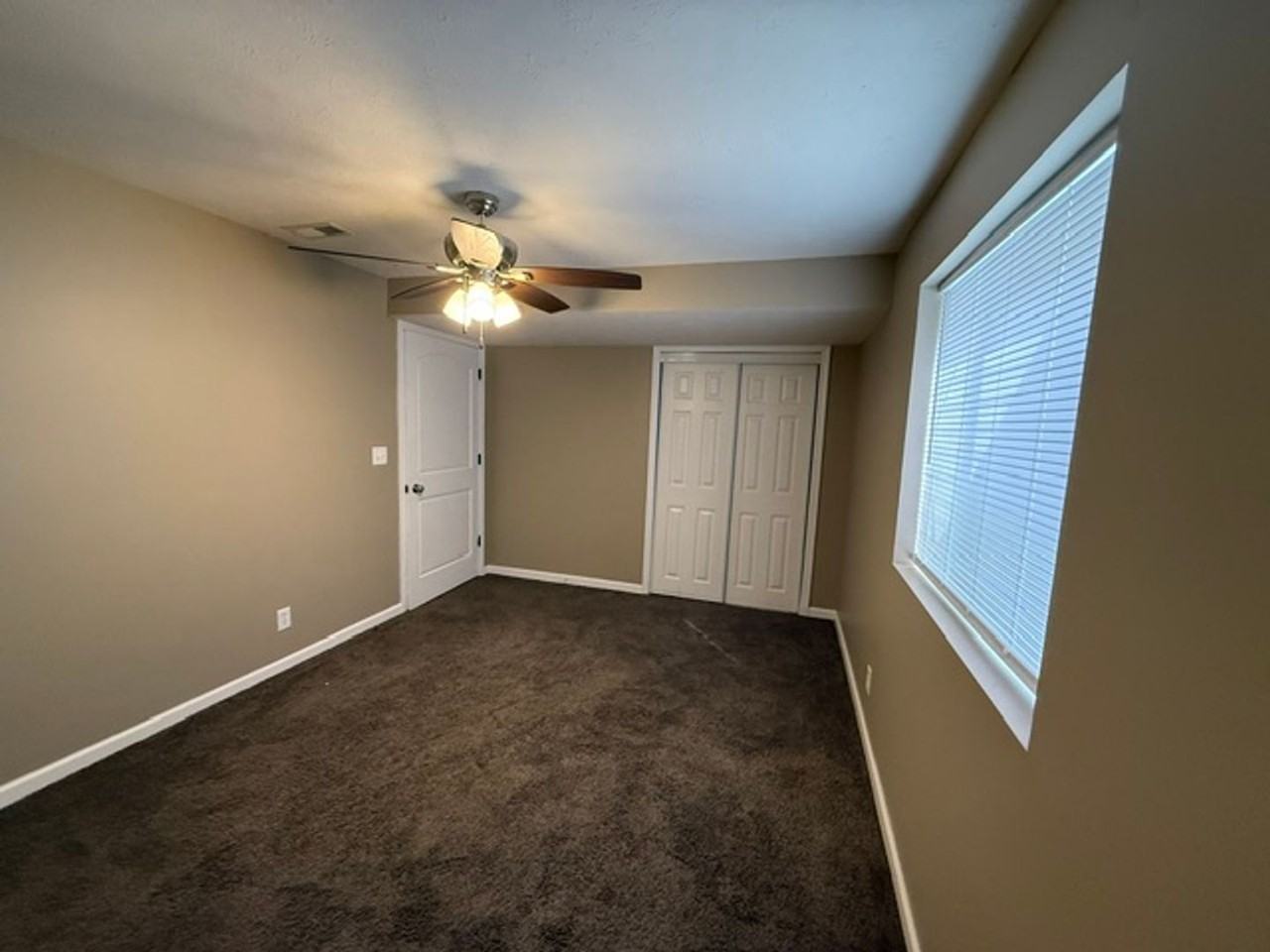 417 Dalhlia Dr - Photo 6 of 11