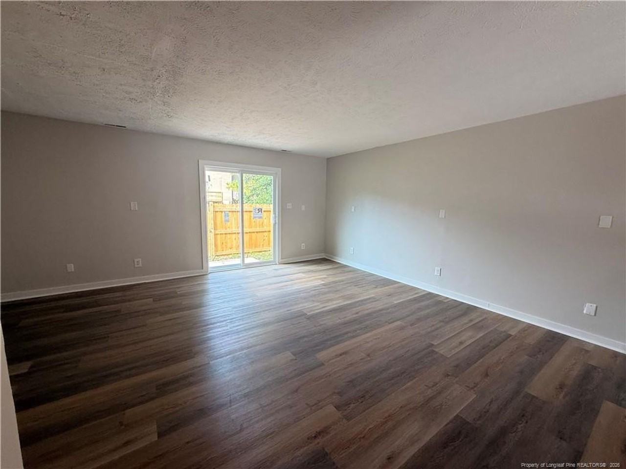 1422 Tangora Ln - Photo 4 of 14