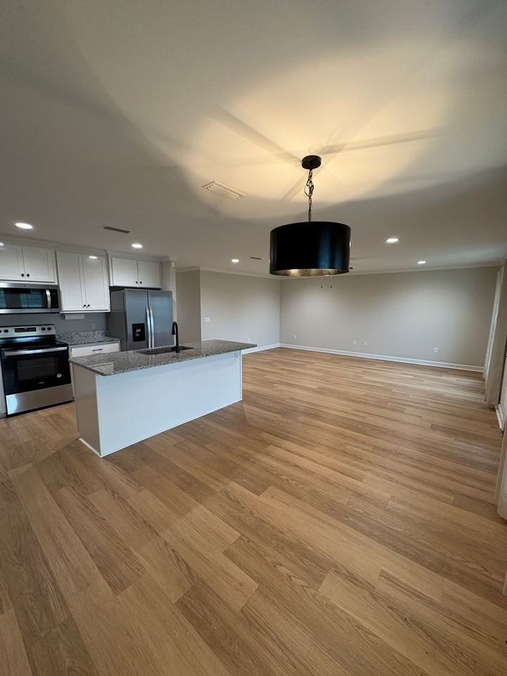 482 Gritney Rd - Photo 3 of 15