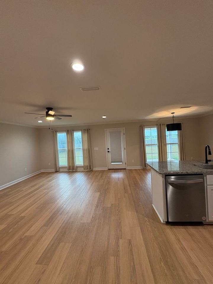482 Gritney Rd - Photo 4 of 15