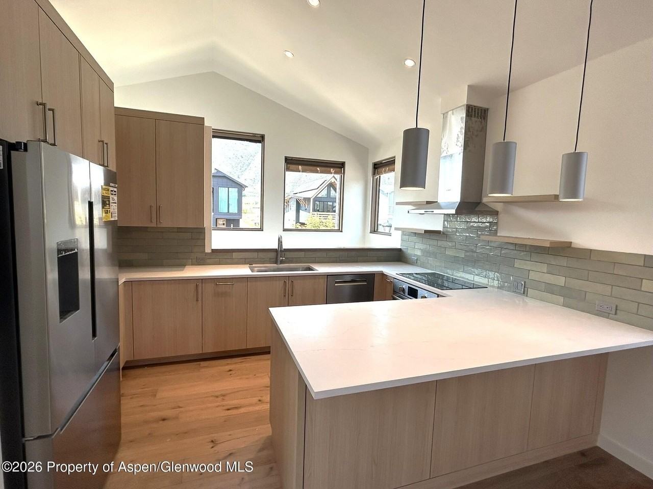 406 Stotts Mill Rd - Photo 5 of 18