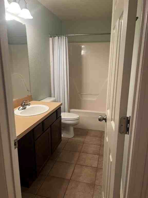 607 Emerald St - Photo 7 of 23