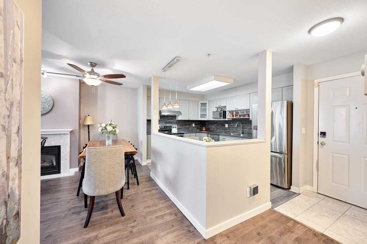855 16th Street West #307 - Photo 6 of 21