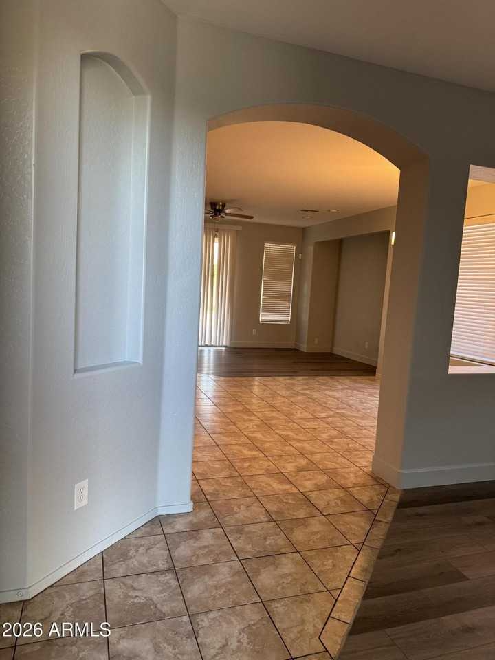 11562 W La Reata Ave - Photo 2 of 16