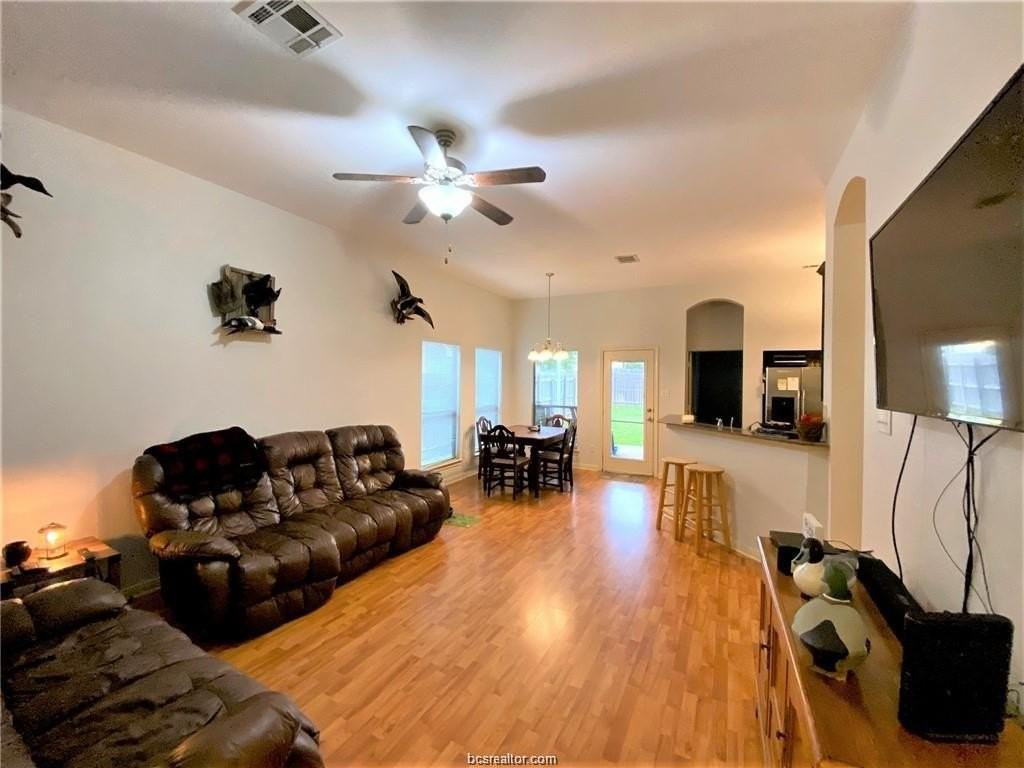 2714 Rivers End Dr - Photo 2 of 14