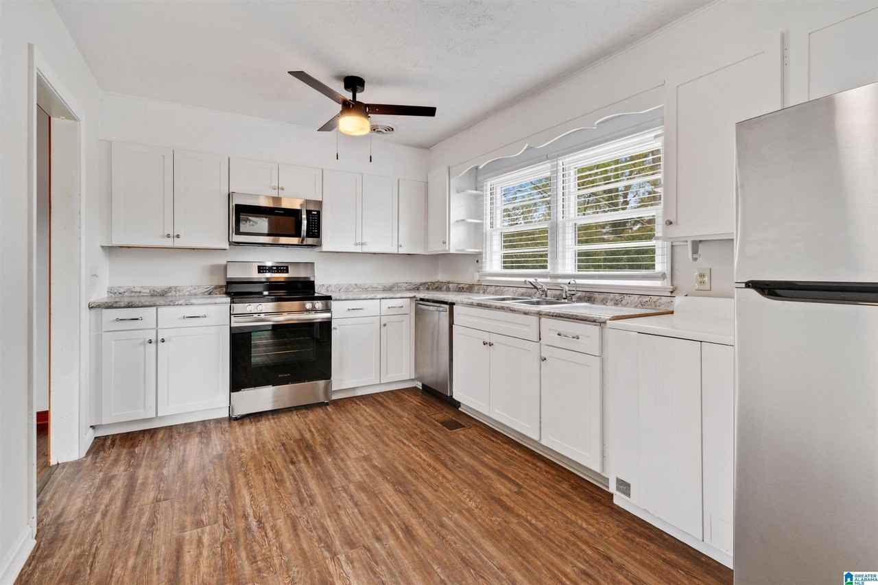 2518 20th Ave - Photo 5 of 13