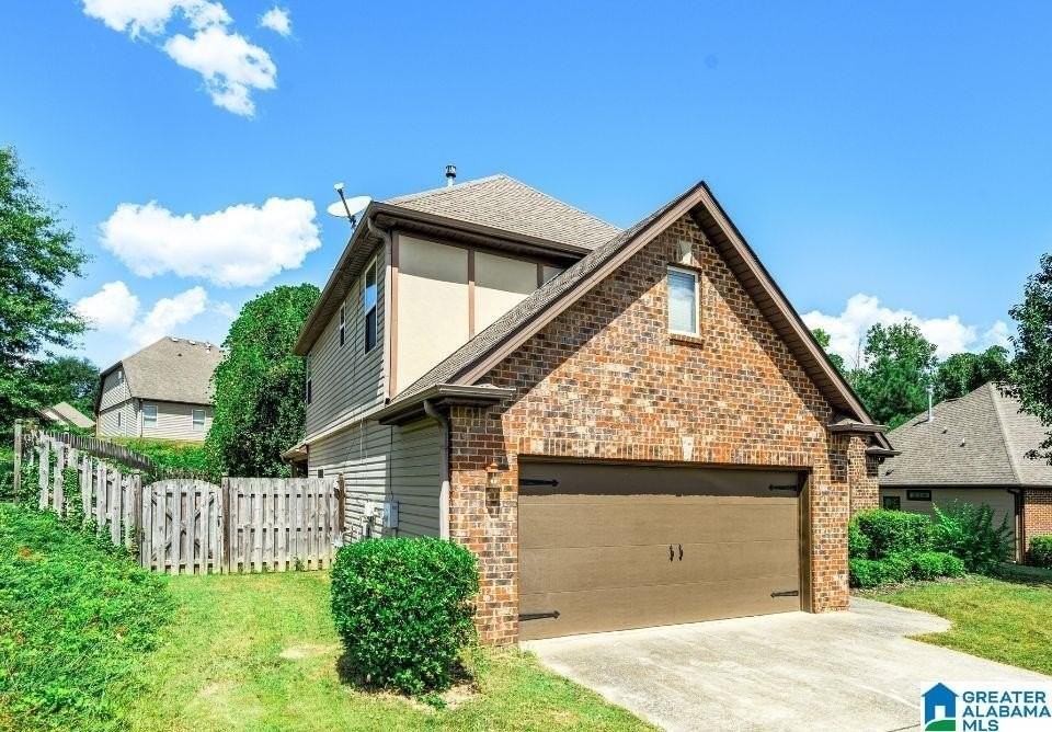 315 Polo Ct - Photo 2 of 25