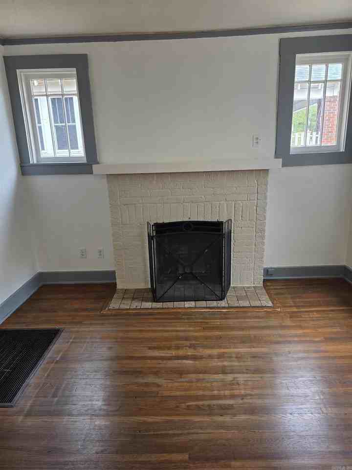 108 S Valentine St - Photo 2 of 11