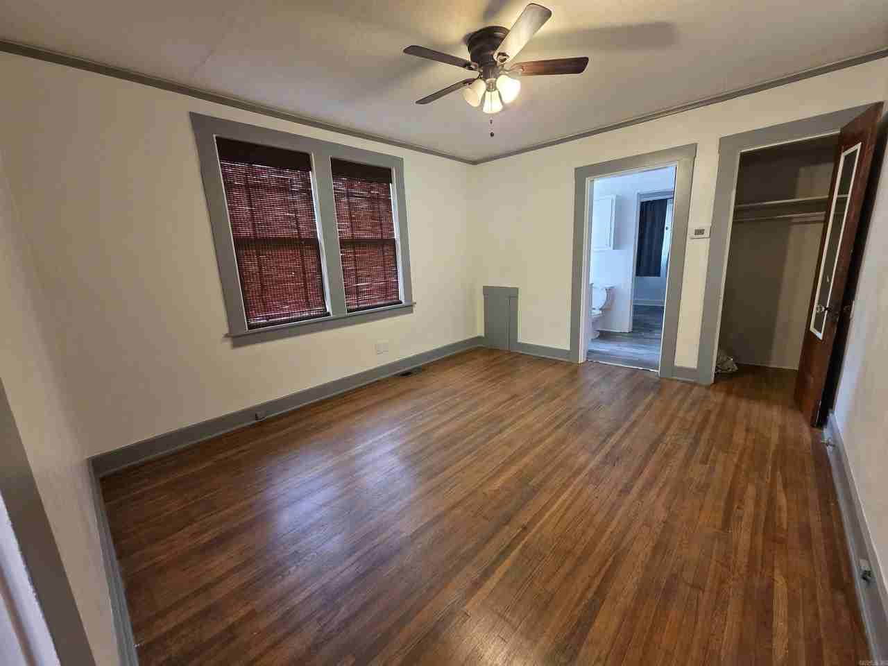 108 S Valentine St - Photo 6 of 11