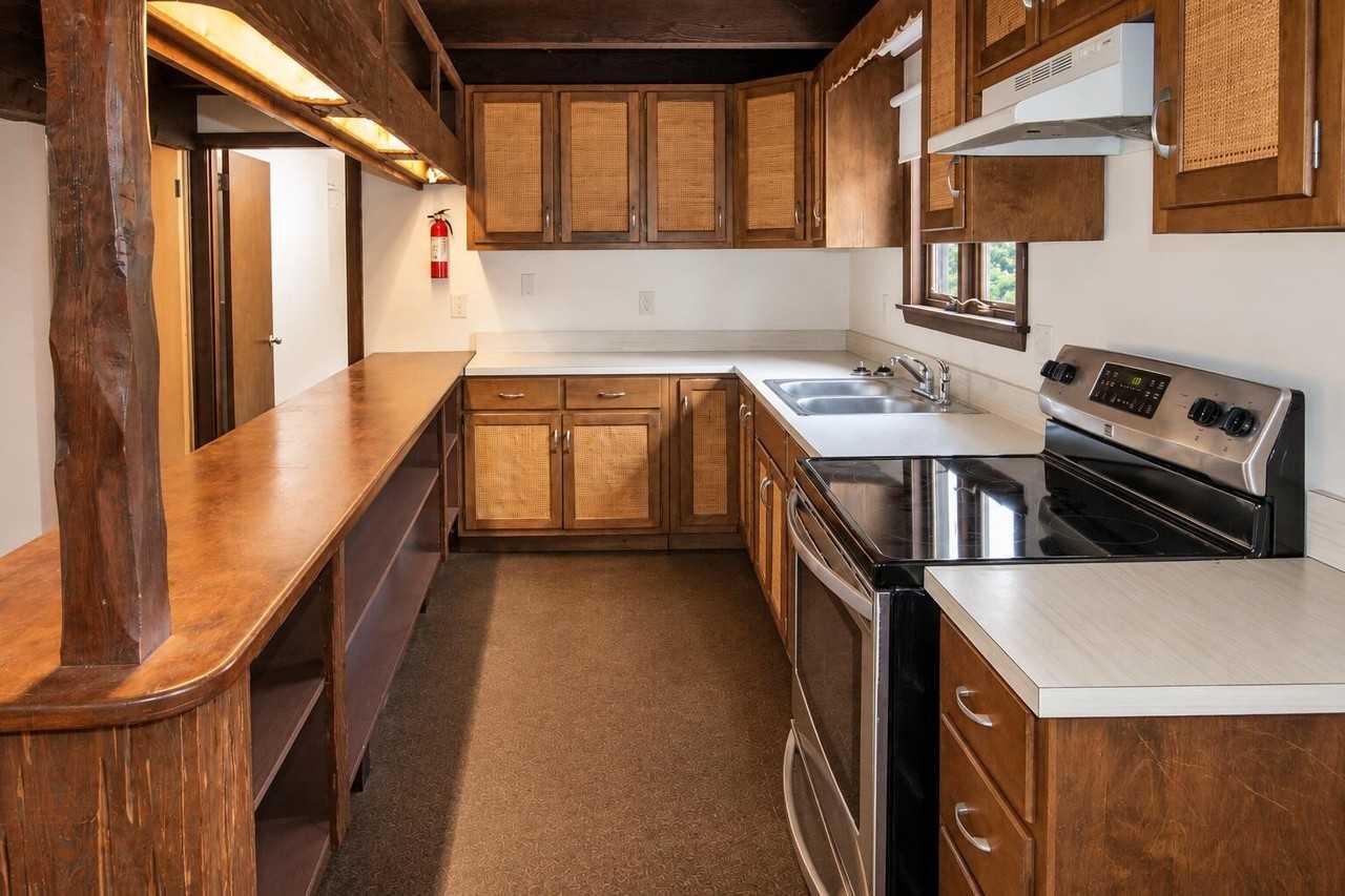 23 Traders Ln - Photo 3 of 20