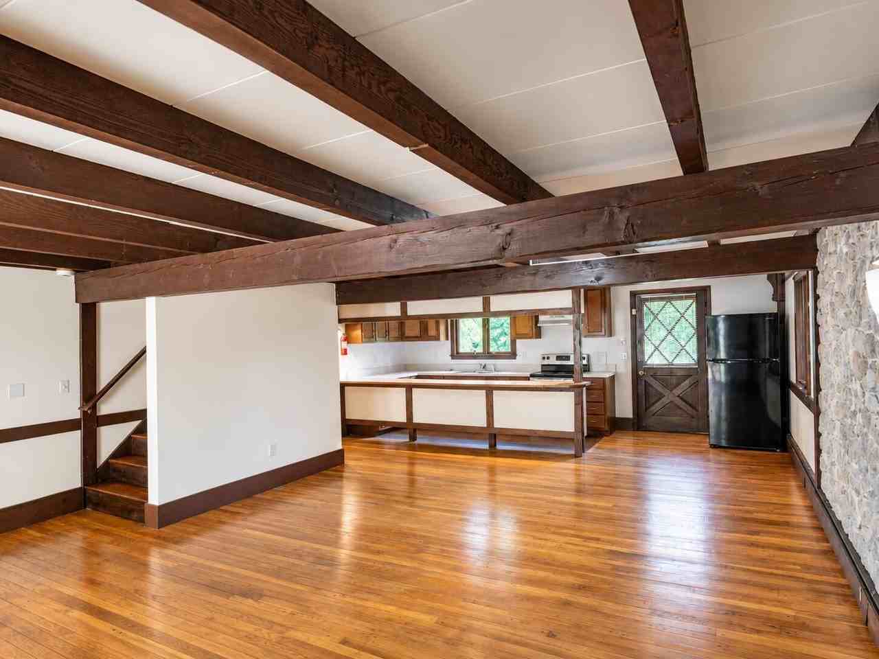 23 Traders Ln - Photo 7 of 20