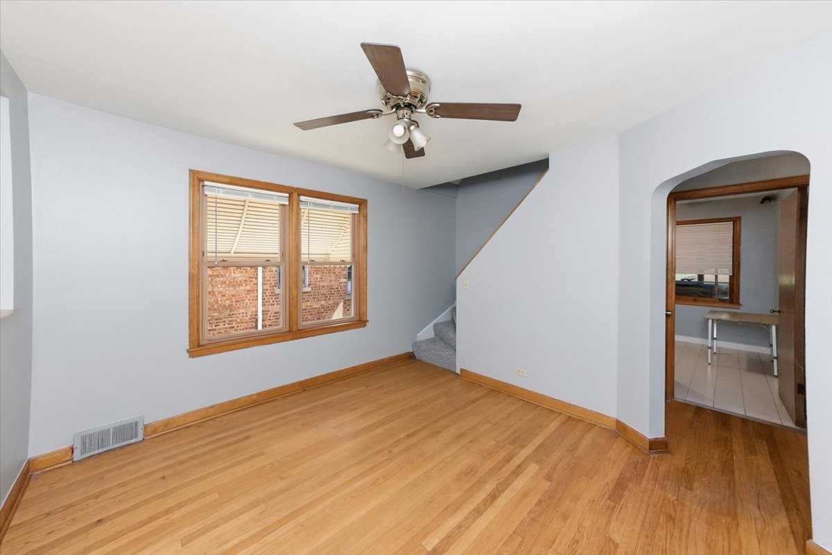 7117 W Armitage Ave - Photo 5 of 19
