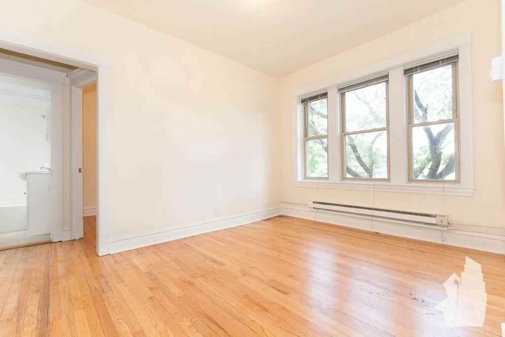2915 W George St #2919G - Photo 4 of 9