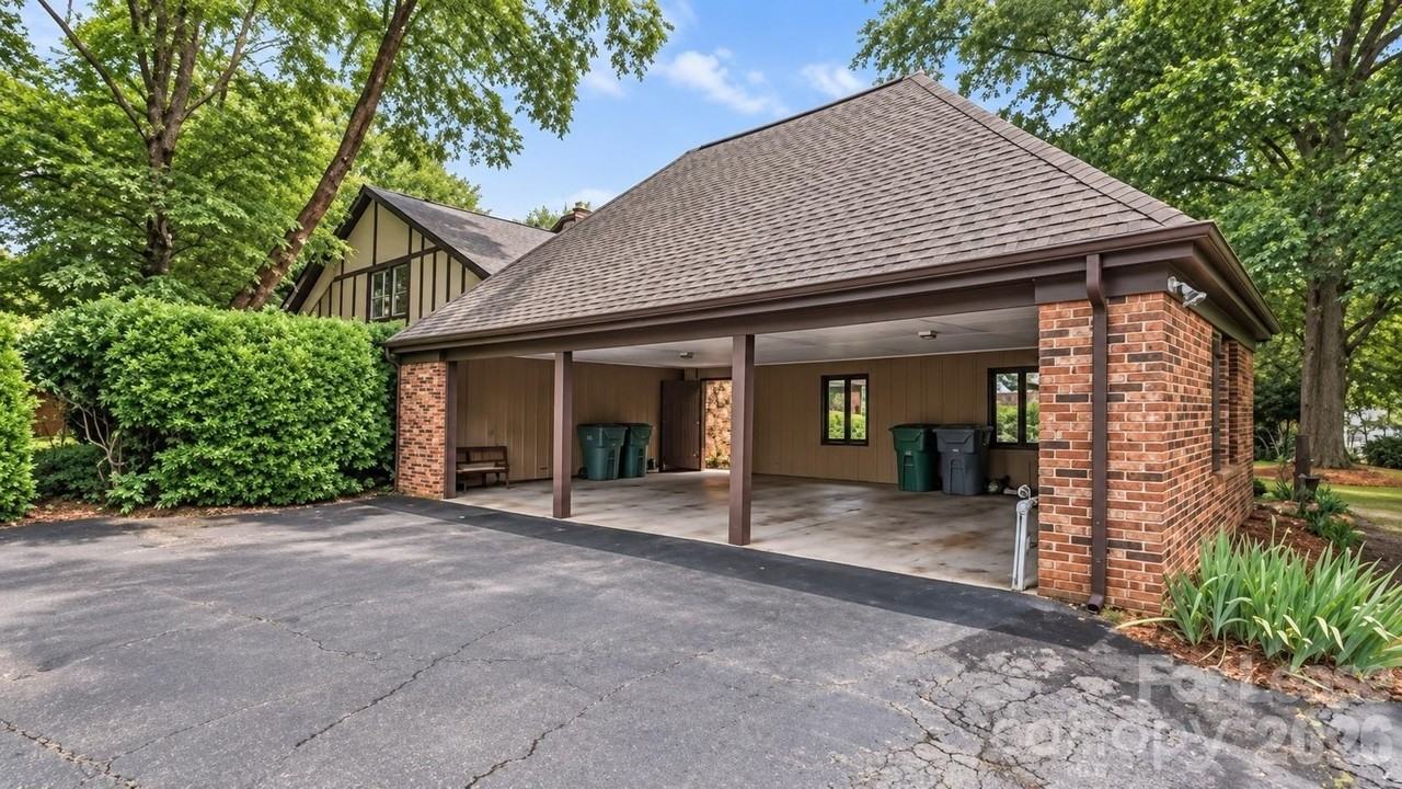 7014 Quail Hill Rd - Photo 3 of 22