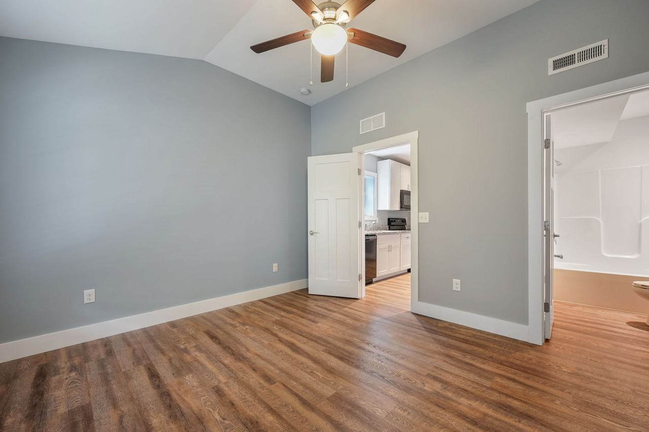 302 Main St #1 - Photo 7 of 13