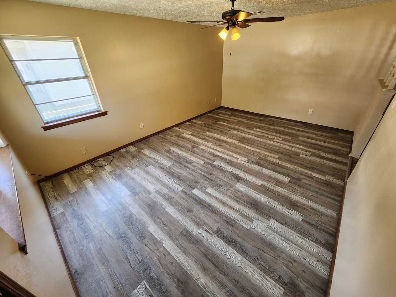 415 W 14th St #1 - Photo 2 of 12