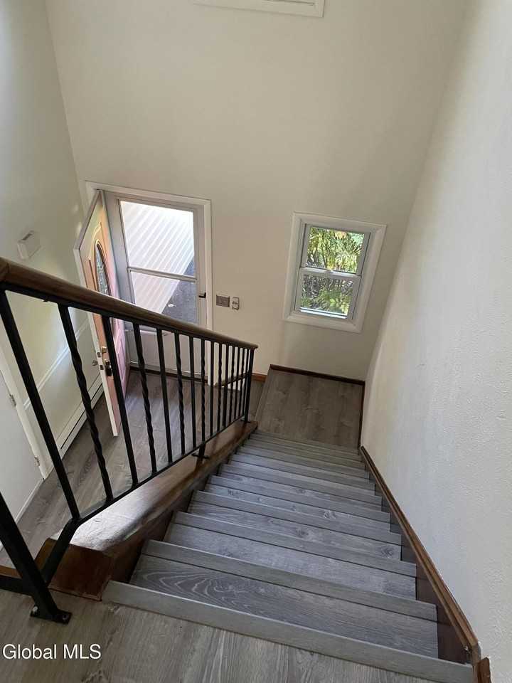 13 Lexington Dr - Photo 6 of 12
