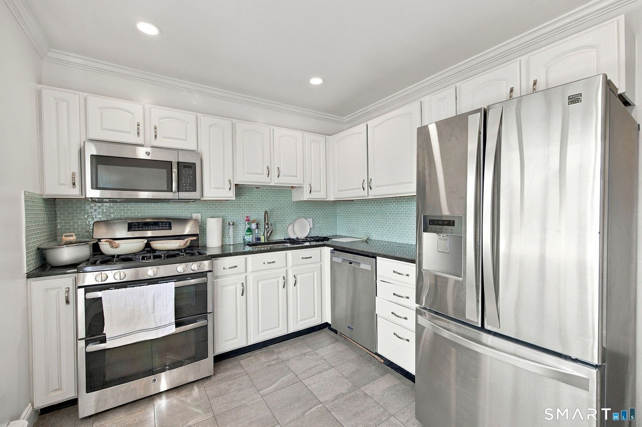 80 County St #9E