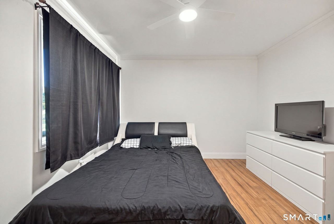 80 County St #9E - Photo 7 of 12