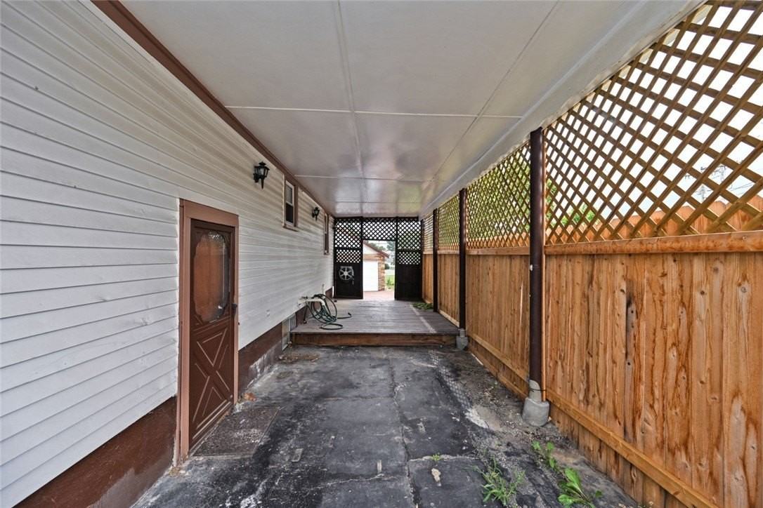 2368 Fauver Ave - Photo 4 of 38