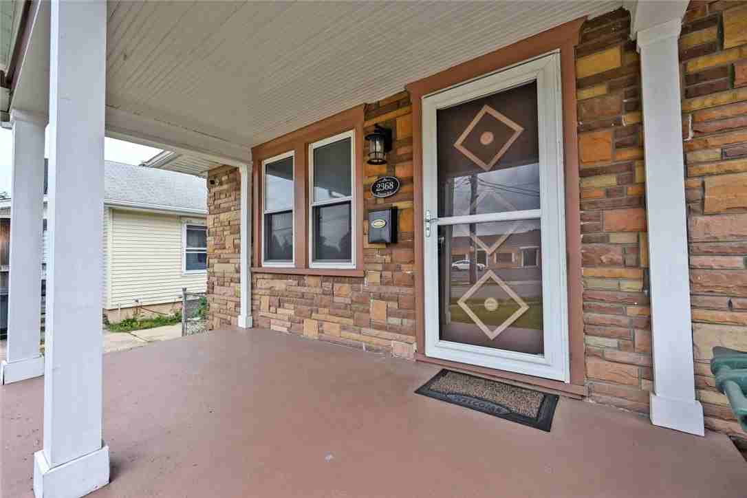 2368 Fauver Ave - Photo 6 of 38