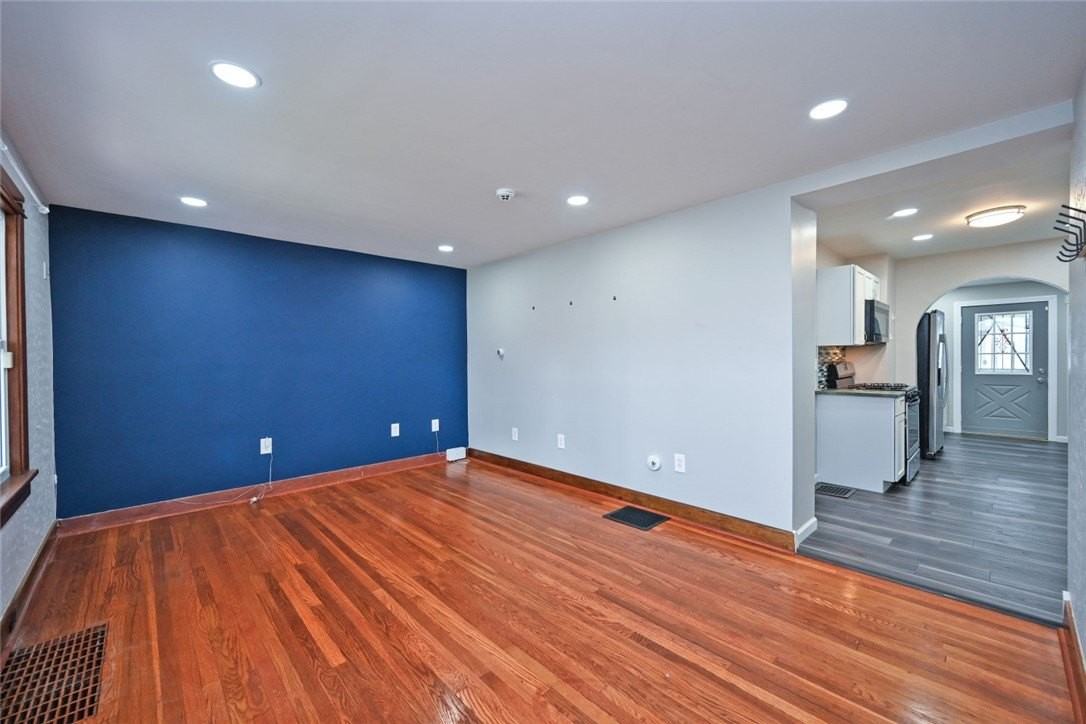 2368 Fauver Ave - Photo 7 of 38