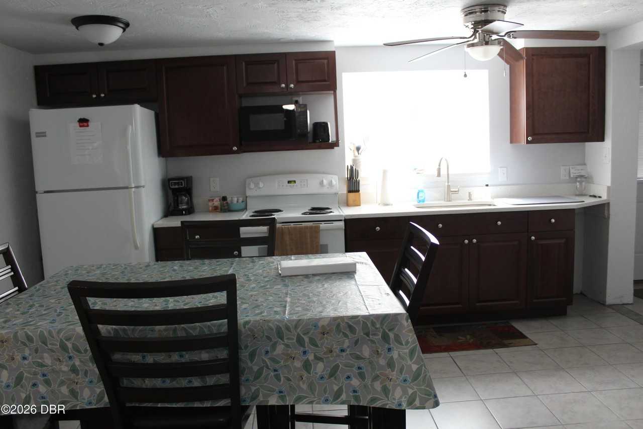 5294 S Ridgewood Ave - Photo 3 of 12