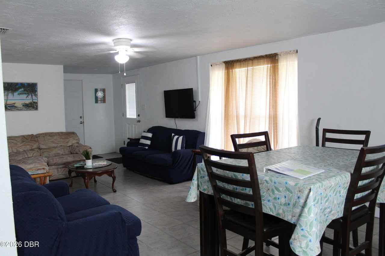 5294 S Ridgewood Ave - Photo 4 of 12