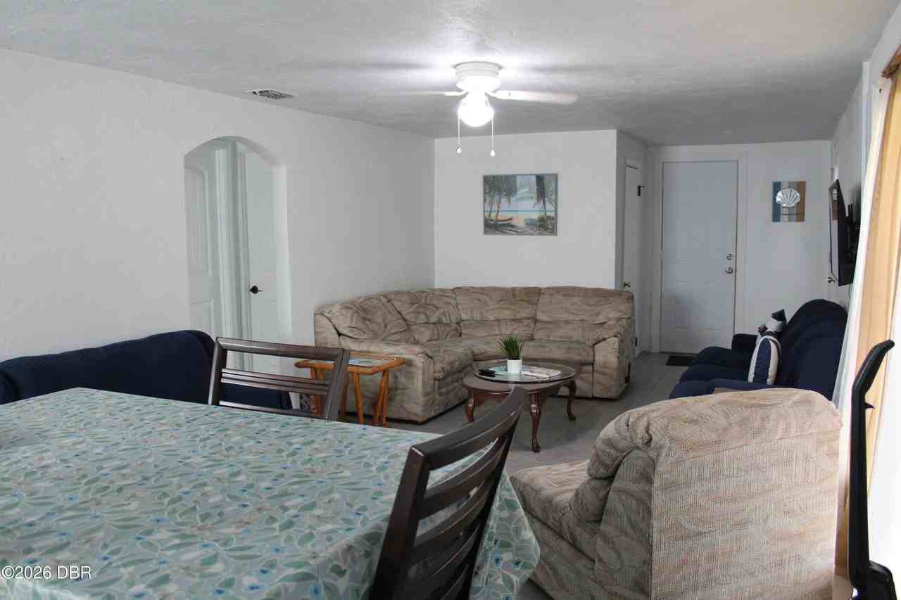 5294 S Ridgewood Ave - Photo 5 of 12
