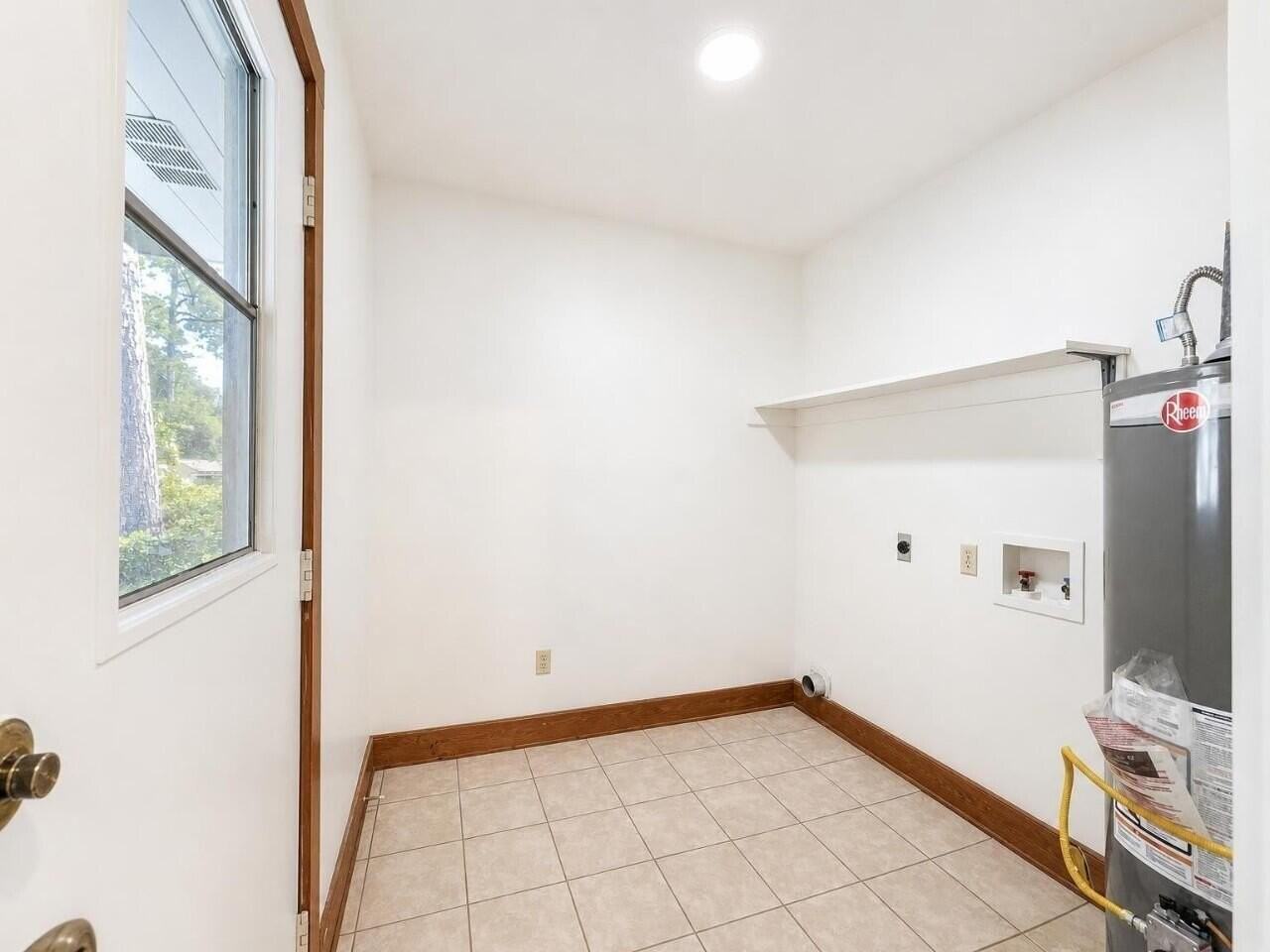 330 Michael Cir - Photo 6 of 13