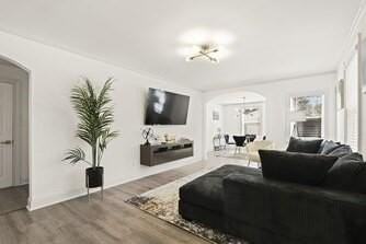 1860 Bonniview St Sw - Photo 4 of 13