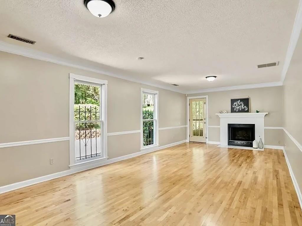 1140 Magnolia Way Se - Photo 4 of 27