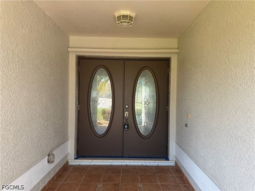 2721 Nw 4th St - Photo 4 of 24