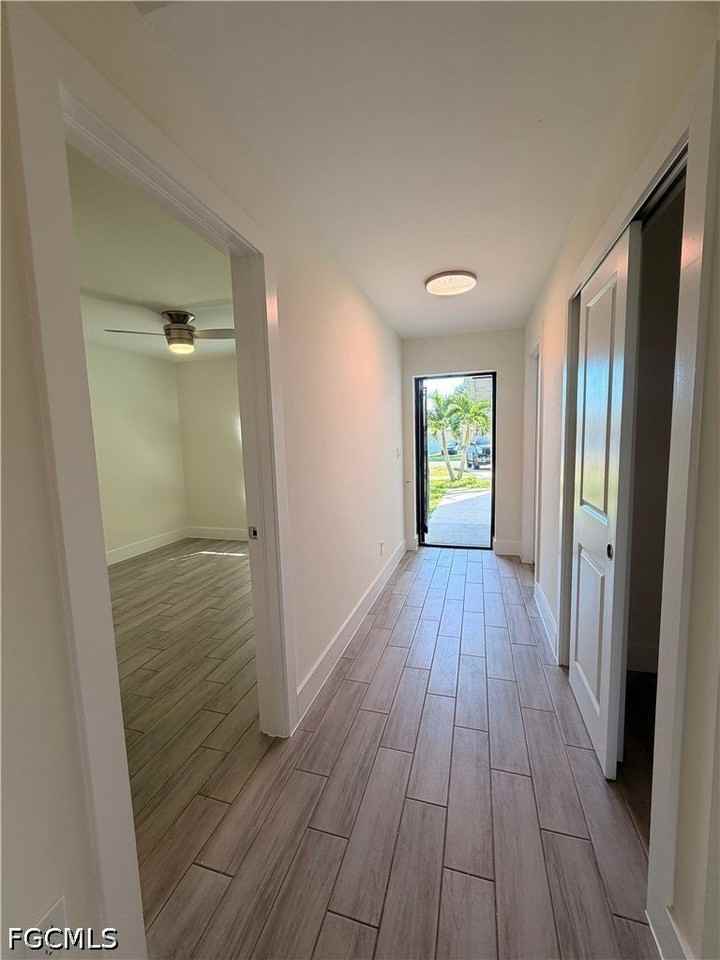546 Se 5th Pl - Photo 4 of 31