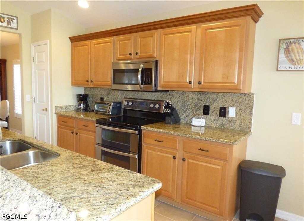 10053 Majestic Ave - Photo 4 of 20