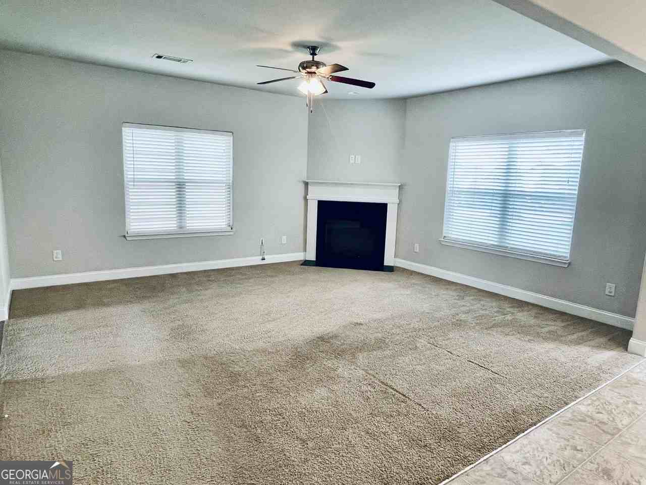 112 Leland Ln - Photo 3 of 16