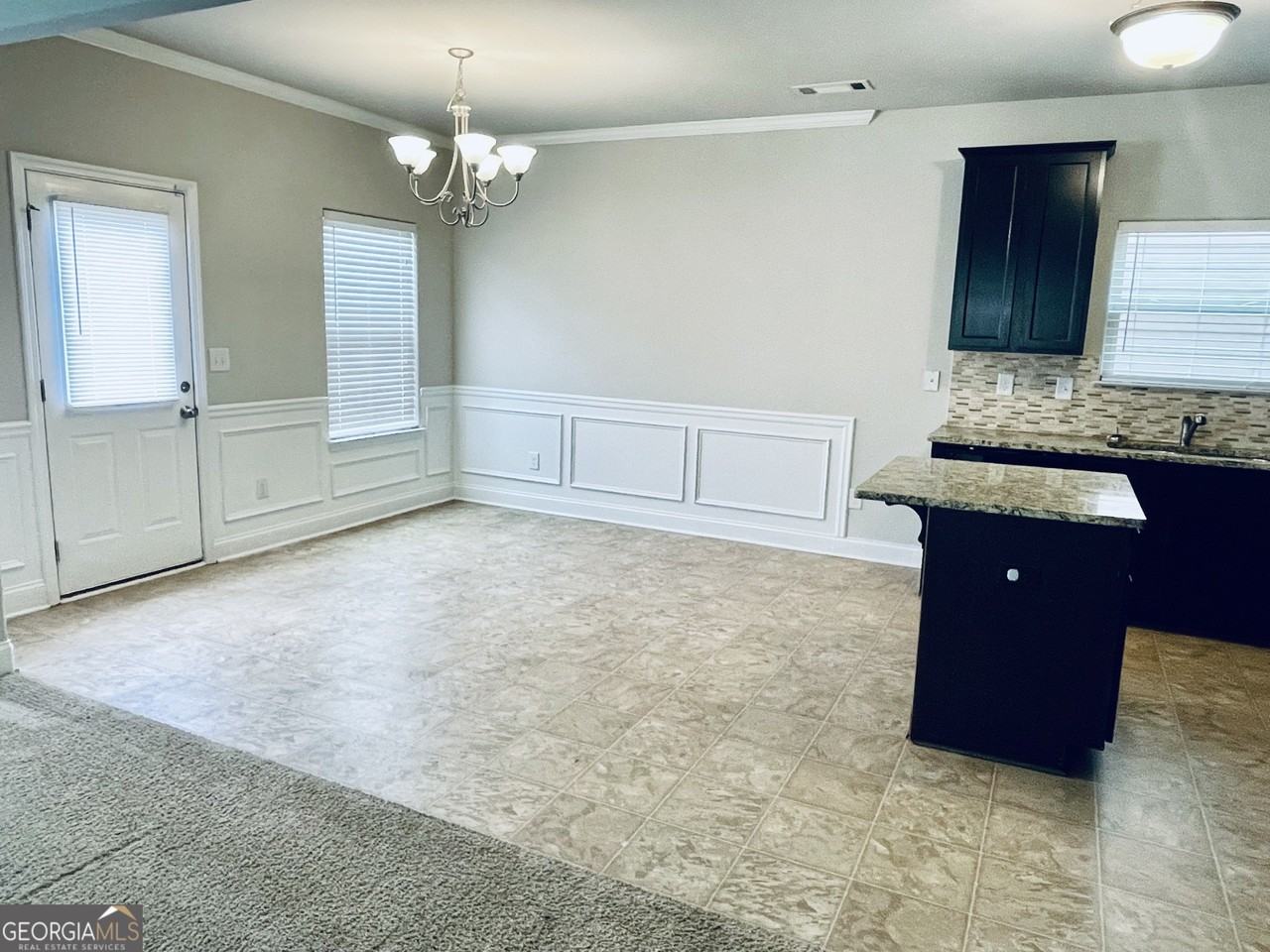 112 Leland Ln - Photo 5 of 16