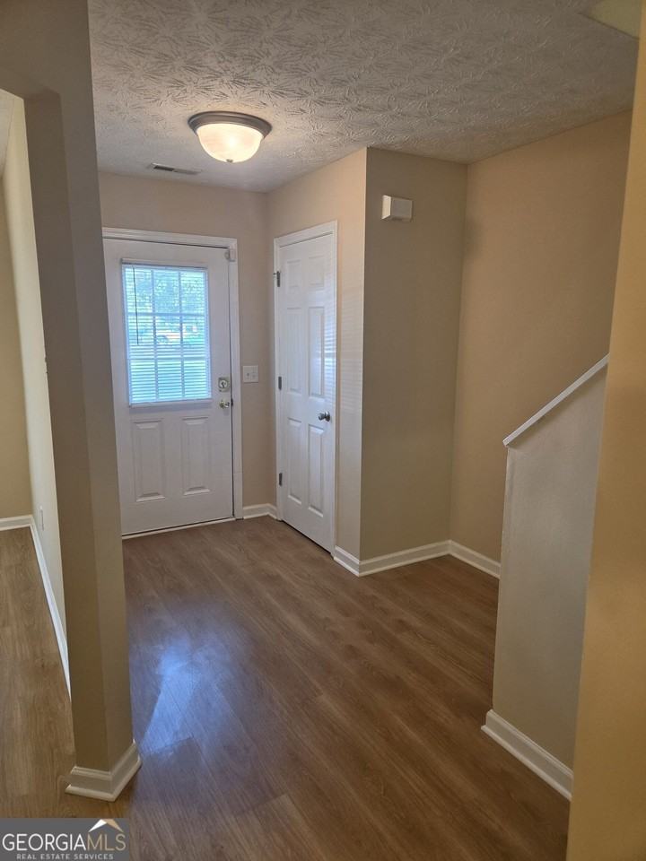 1718 Grove Way - Photo 2 of 23