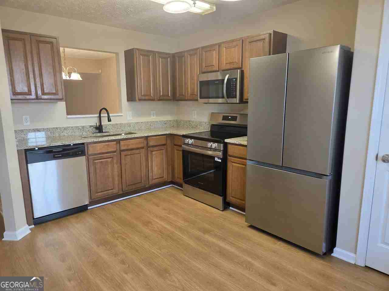 1718 Grove Way - Photo 7 of 23