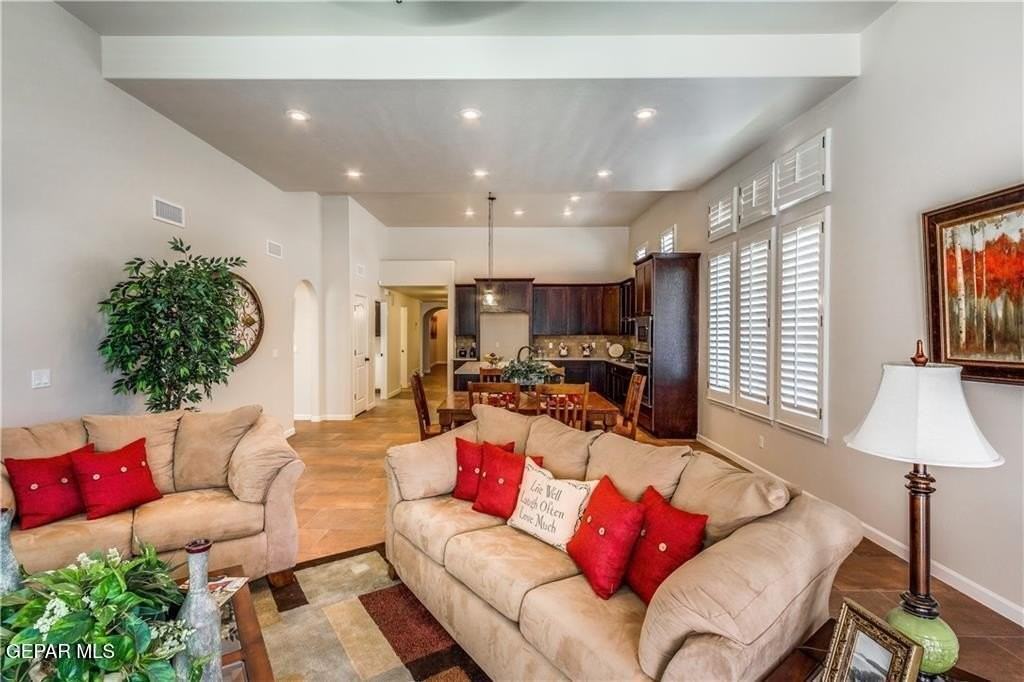 1672 Tonantzin Pl - Photo 4 of 9