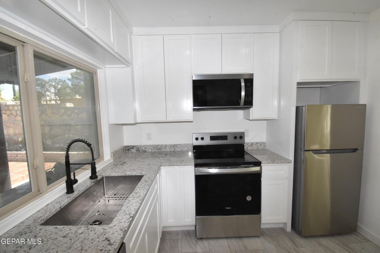 200 Belvidere St - Photo 7 of 22