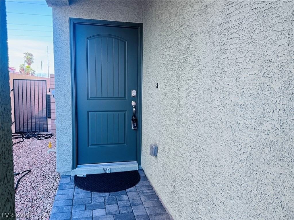 1083 Saffron Toucan Ln - Photo 3 of 39