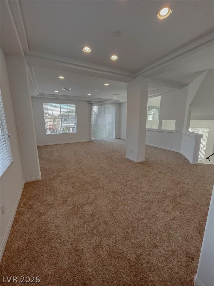 7707 Liberty Falls St - Photo 3 of 33