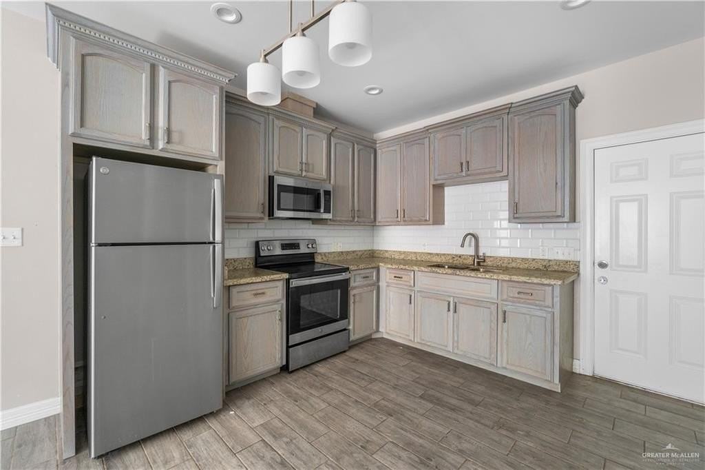 1013 W Sunset Valley St #A - Photo 6 of 11