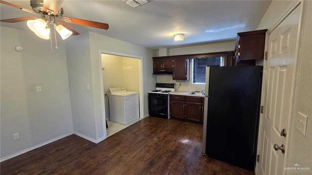 205 Doherty Ave - Photo 4 of 17