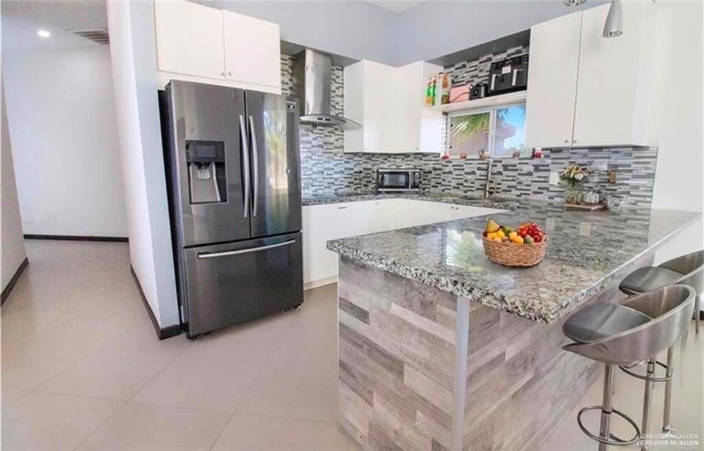 800 New Orleans Cir - Photo 4 of 16