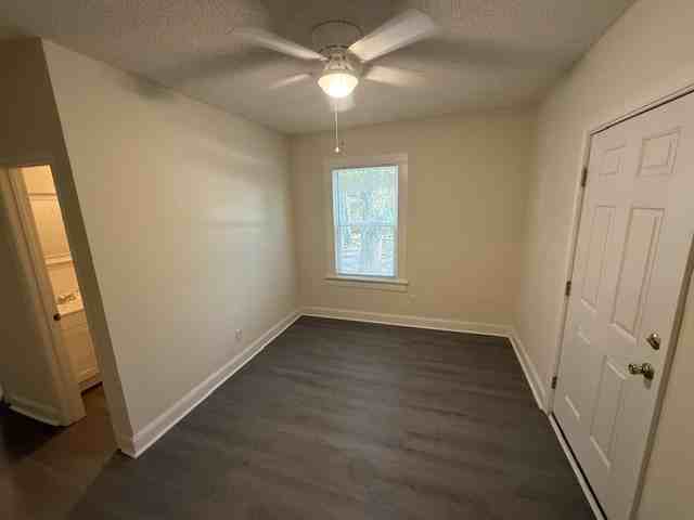 513 Bedford Ave #C - Photo 4 of 10